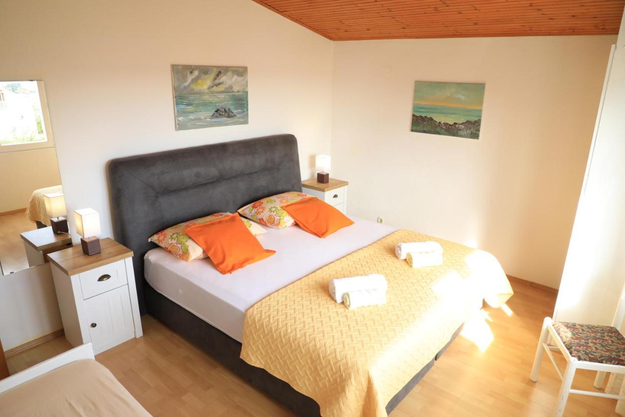 Apartmani Sarlija Pakoštane Exteriör bild